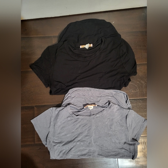 Tops - Black and Gray T-Shirt Set